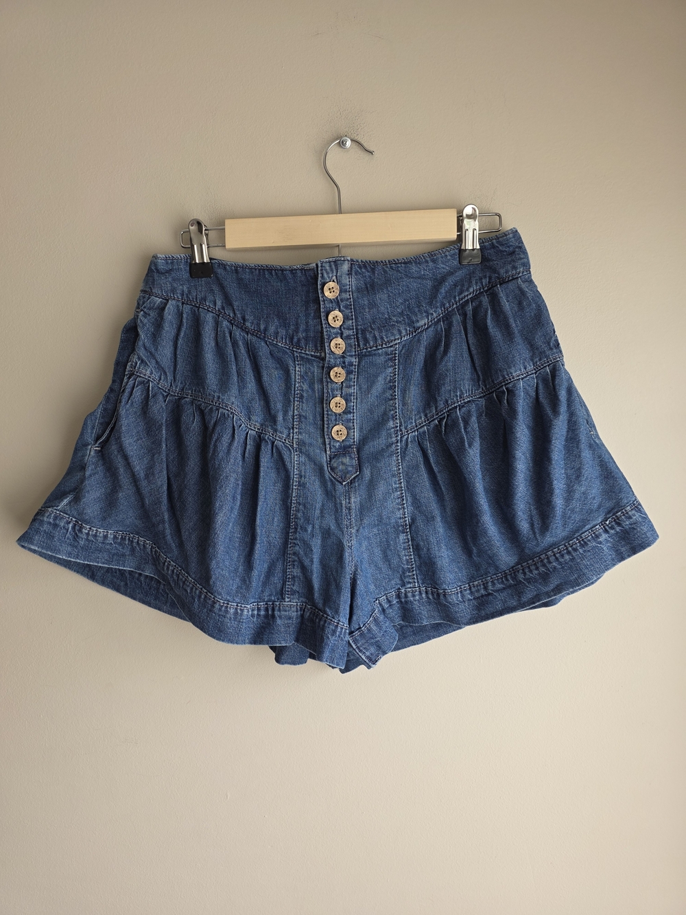 Free People We The Free Fleur Denim Shorts Tiered Flouncy Button Front Medium - Picture 3 of 10